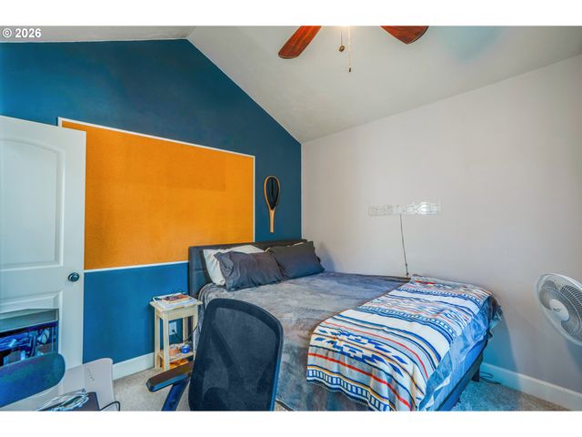 741 S 47TH St, Springfield, OR 97478