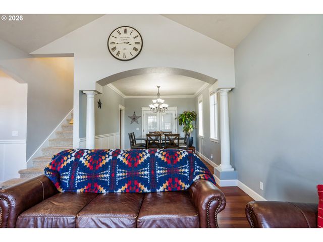 741 S 47TH St, Springfield, OR 97478