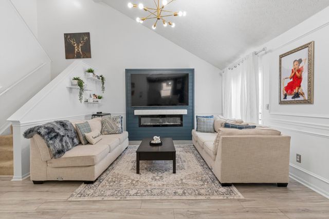 6296 Artesia Drive, Canal Winchester, OH 43110
