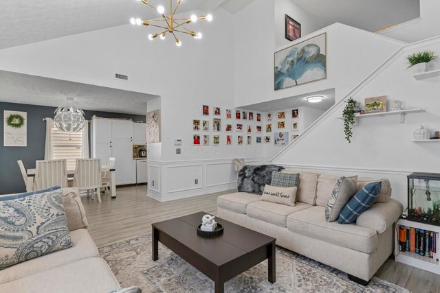 6296 Artesia Drive, Canal Winchester, OH 43110
