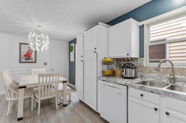 6296 Artesia Drive, Canal Winchester, OH 43110