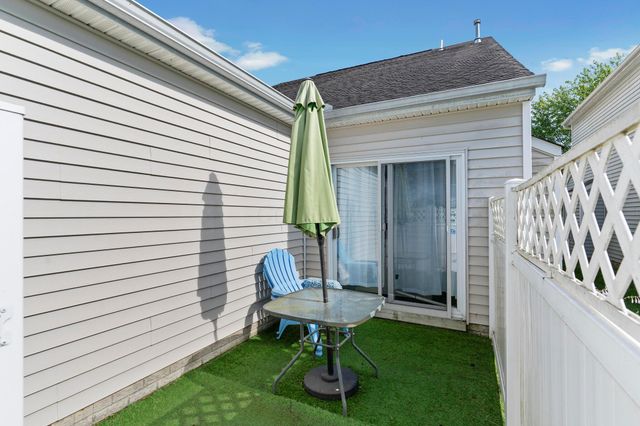 6296 Artesia Drive, Canal Winchester, OH 43110