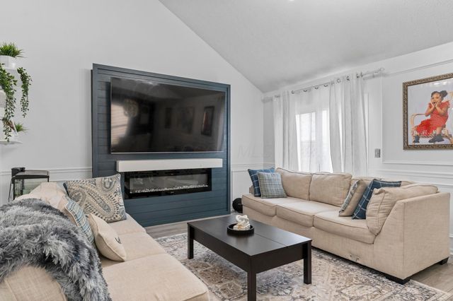 6296 Artesia Drive, Canal Winchester, OH 43110