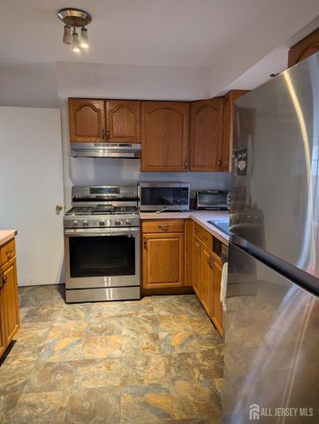 170 Montgomery Street, Piscataway, NJ 08854