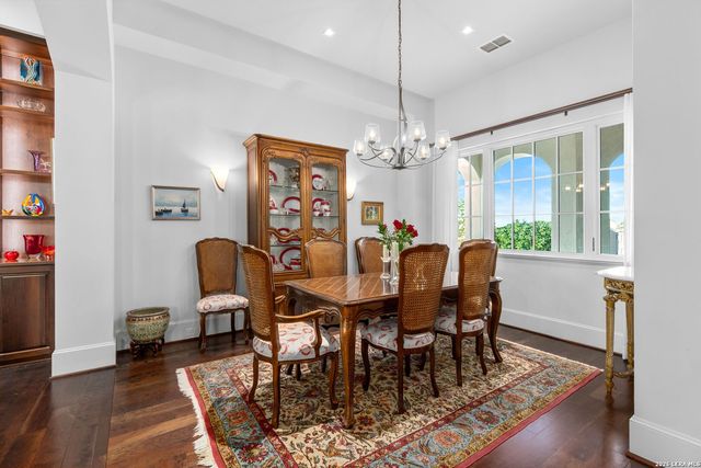 8 DI LUSSO, Boerne, TX 78006