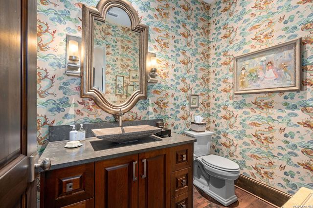 8 DI LUSSO, Boerne, TX 78006