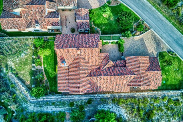 8 DI LUSSO, Boerne, TX 78006
