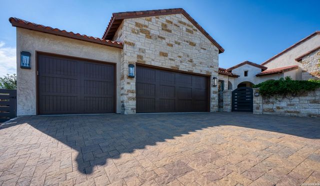 8 DI LUSSO, Boerne, TX 78006