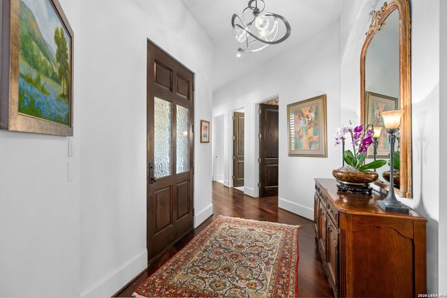8 DI LUSSO, Boerne, TX 78006