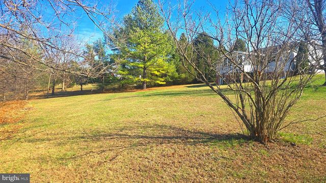 60 CASSIE DR, Falling Waters, WV 25419