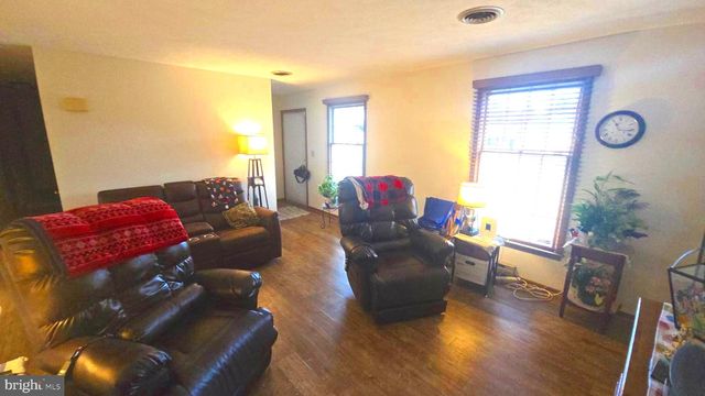 60 CASSIE DR, Falling Waters, WV 25419