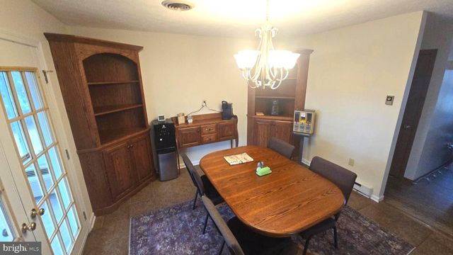 60 CASSIE DR, Falling Waters, WV 25419