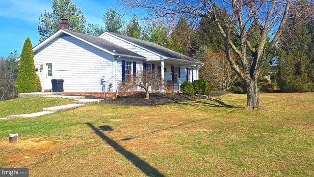 60 CASSIE DR, Falling Waters, WV 25419