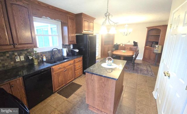 60 CASSIE DR, Falling Waters, WV 25419