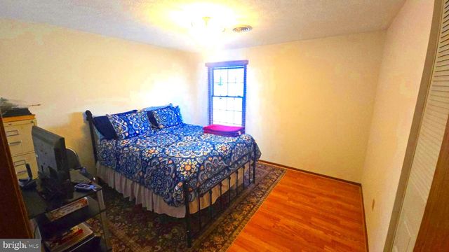 60 CASSIE DR, Falling Waters, WV 25419