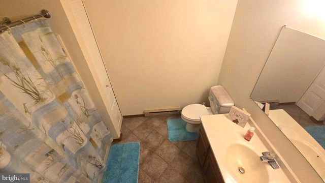 60 CASSIE DR, Falling Waters, WV 25419