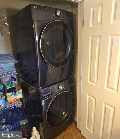 60 CASSIE DR, Falling Waters, WV 25419