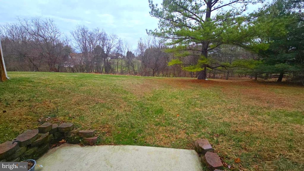 Image 12 of property listing at 60 CASSIE DR, Falling Waters, WV 25419