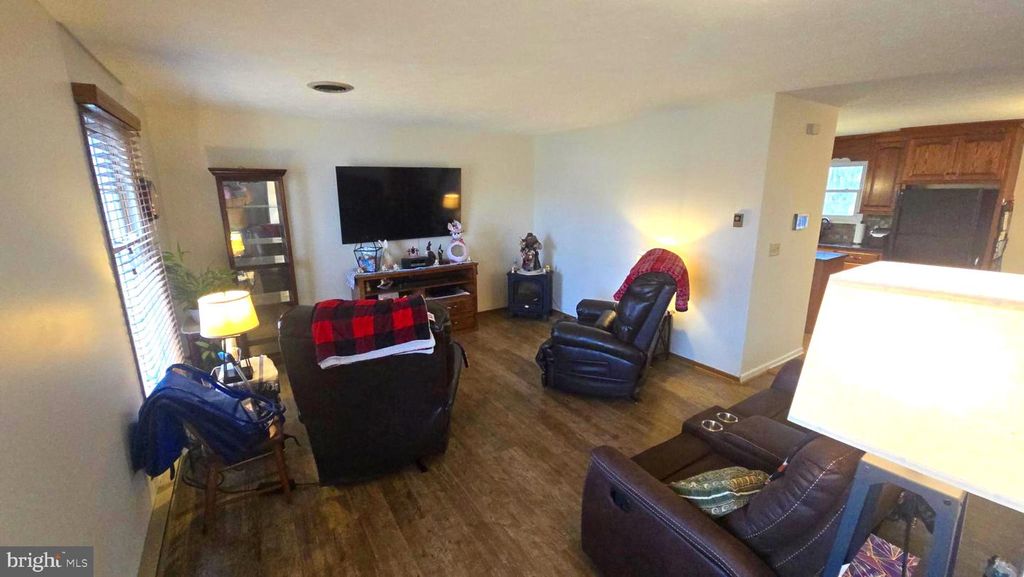 Image 14 of property listing at 60 CASSIE DR, Falling Waters, WV 25419