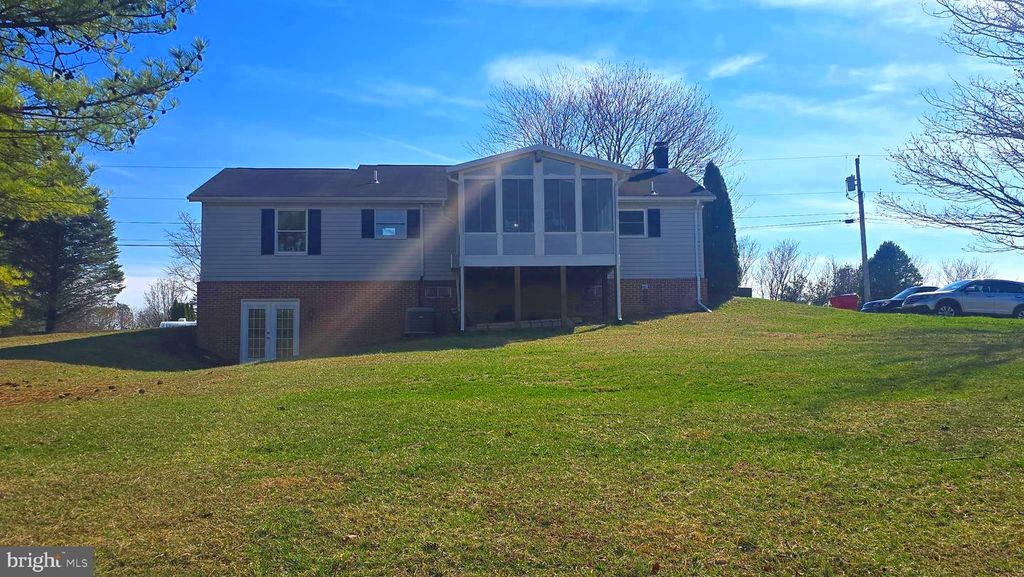 Image 8 of property listing at 60 CASSIE DR, Falling Waters, WV 25419