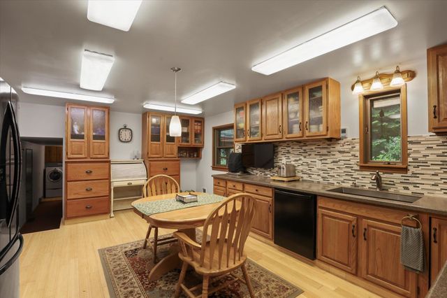 4262 Aspen Hill Way, Clayton, WA 99110
