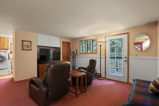 4262 Aspen Hill Way, Clayton, WA 99110