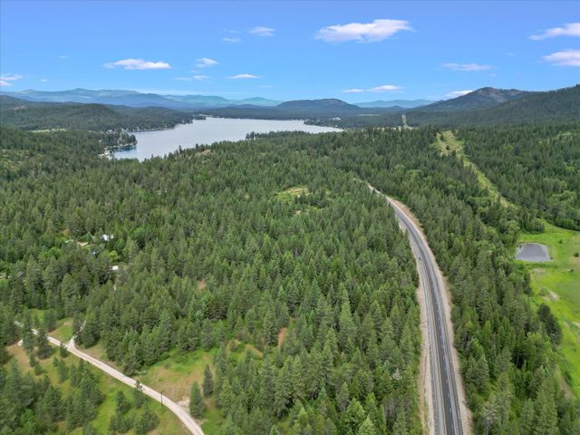 4262 Aspen Hill Way, Clayton, WA 99110
