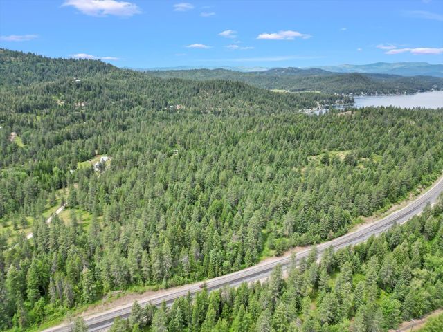 4262 Aspen Hill Way, Clayton, WA 99110