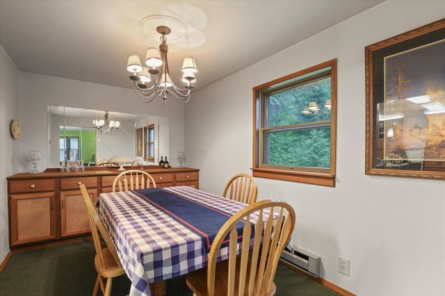 4262 Aspen Hill Way, Clayton, WA 99110