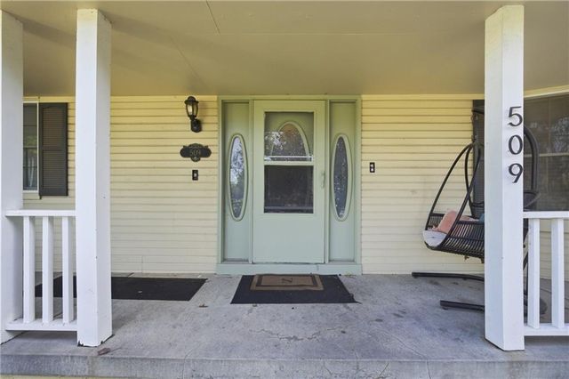 509 NE Olympic Court, Lee's Summit, MO 64064