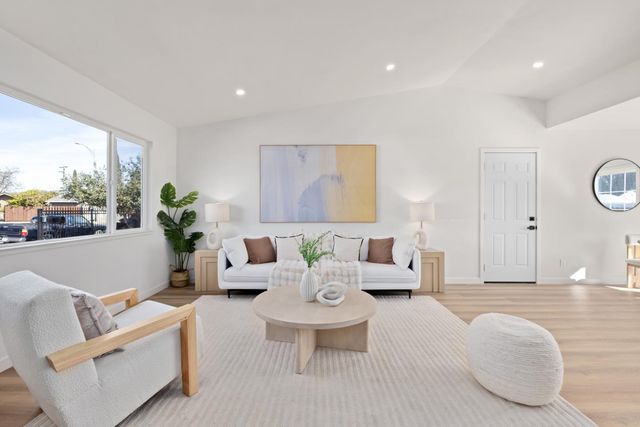 1748 Cooley, San Jose, CA 95116