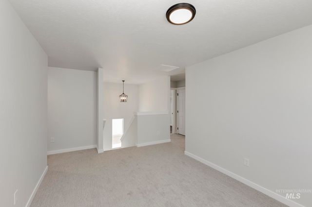 936 N Mirror Creek Way, Meridian, ID 83642