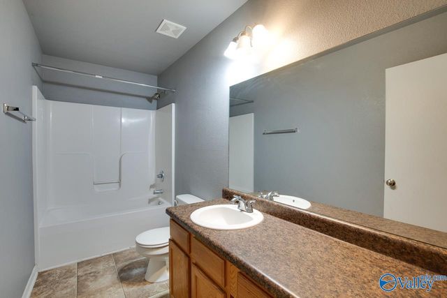 198 Cloverbrook Drive, Harvest, AL 35749