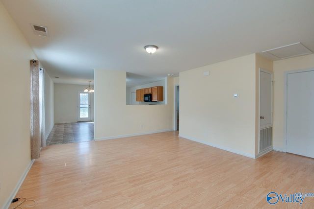 198 Cloverbrook Drive, Harvest, AL 35749