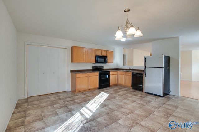 198 Cloverbrook Drive, Harvest, AL 35749