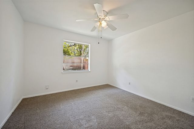 2112 Dartmouth Drive, Arlington, TX 76015