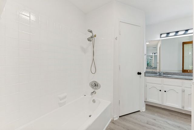 2112 Dartmouth Drive, Arlington, TX 76015