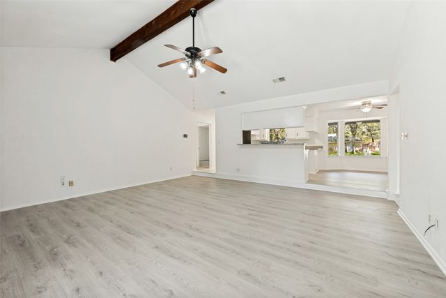 2112 Dartmouth Drive, Arlington, TX 76015