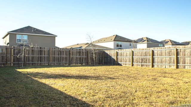 5819 E Rolling Glen, San Antonio, TX 78244