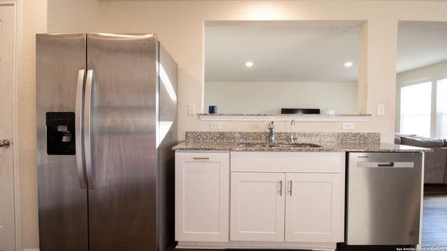 5819 E Rolling Glen, San Antonio, TX 78244