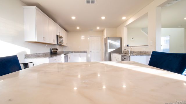 5819 E Rolling Glen, San Antonio, TX 78244