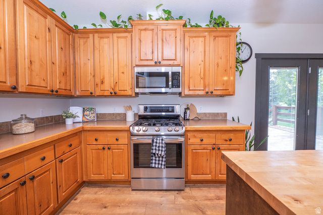 275 S 8600 E, Huntsville, UT 84317
