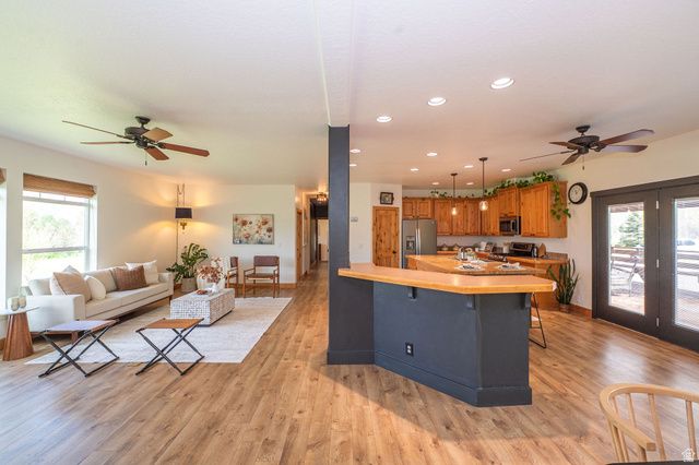 275 S 8600 E, Huntsville, UT 84317
