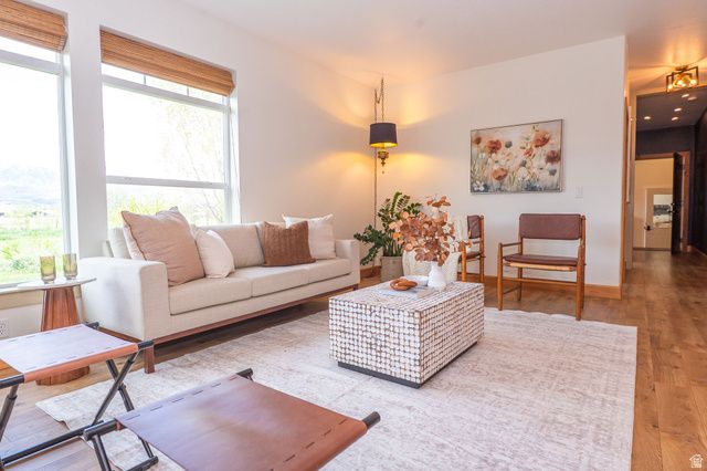 275 S 8600 E, Huntsville, UT 84317