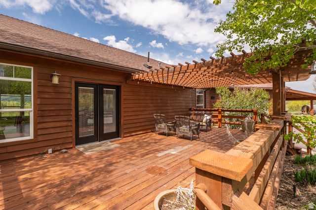 275 S 8600 E, Huntsville, UT 84317