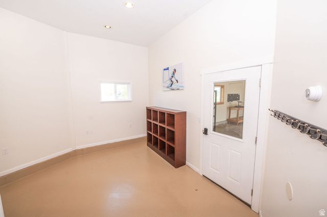 275 S 8600 E, Huntsville, UT 84317