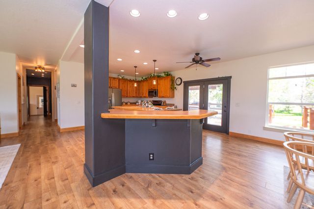 275 S 8600 E, Huntsville, UT 84317