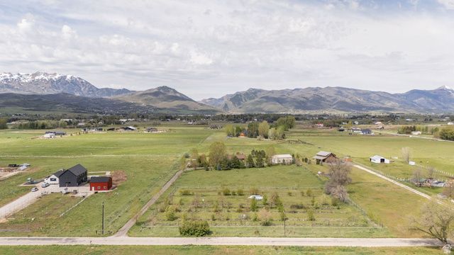 275 S 8600 E, Huntsville, UT 84317