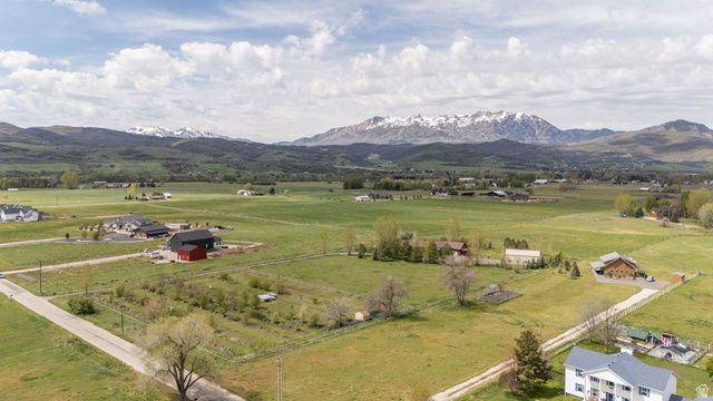 275 S 8600 E, Huntsville, UT 84317