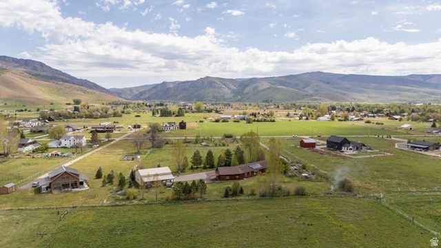 275 S 8600 E, Huntsville, UT 84317